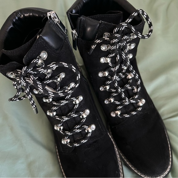 🩷JLO BLACK LACE UP WINTER ANKLE BOOTS COMBAT BOOTS TRENDING SIZE 8.5 - Picture 12 of 12